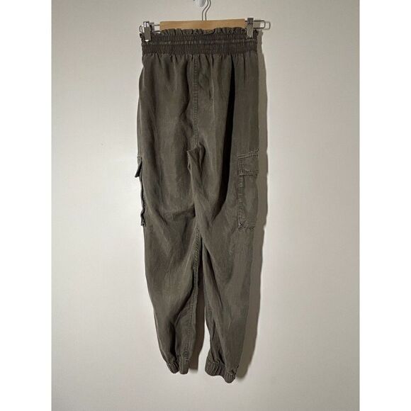 Abercrombie & Fitch Gray 100% Lyocell Pull-On Cuffed Cargo Pants Womens XS - Picture 2 of 4